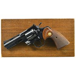 COLT PYTHON DA REVOLVER.