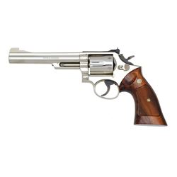 SMITH & WESSON MODEL 19-3 DA REVOLVER.