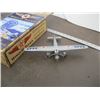 Image 1 : WINGS OF TEXACO DIECAST PLANE 1927 FORD TRIMOTOR MONOPLANE ( 1 PROPELLER IS BROKEN)