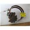 Image 1 : PAIR OF HEADPHONES