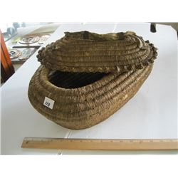 LARGE NATIVE BASKET WITH LID