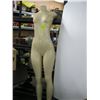 Image 1 : FEMALE MANNEQUIN