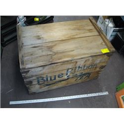 BLUE RIBBON TEA CRATE