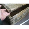 Image 2 : BLUE RIBBON TEA CRATE