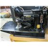 Image 2 : AS IS SINGER FEATHERWEIGHT SEWING MACHINE