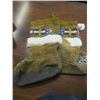 Image 2 : PAIR OF BEADED MOCCASINS