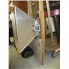 Image 2 : WINE PRESS & GRAPE CRUSHER