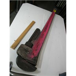 VERY LARGE RIGID PIPE WRENCH