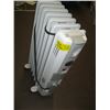 Image 1 : HONEYWELL OIL HEATER