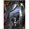 Image 2 : 1 TOPFLIGHT GOLF BAG WITH CLUBS & SHOES