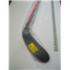 Image 1 : NEW WARRIOR RIGHT HANDED HOCKEY STICK