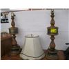 Image 1 : 2 WOOD/METAL BASED LAMPS WITH 1 SHADE
