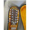 Image 2 : YAMAKI DELUXE 12 STRING ACOUSTIC GUITAR WITH ONLY 6 STRINGS IN CASE
