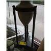 Image 2 : 2 METAL DECORATIVE LAMPS