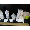 Image 2 : 1 LOT OF CLOWN & FIGURINES