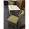 Image 2 : 1 DROP LEAF SMALL TABLE WITH 2 CHAIRS