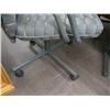 Image 2 : BLACK TABLE WITH 4 ROLLING CHAIRS