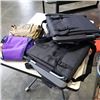 Image 1 : 2 AS NEW BOAT FOLDING SEATS AND 2 VESTS