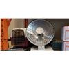 Image 1 : PETMATE KENNEL CAB, PRESTO HEAT DISH AND UMBRELLA