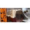 Image 3 : PETMATE KENNEL CAB, PRESTO HEAT DISH AND UMBRELLA