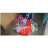 Image 2 : 2 COFFEE MAKERS AND LOT OF SILICONE BAKING MOLDS