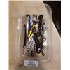 Image 1 : TOTE OF BOX WRATCHETS