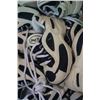 Image 2 : BOX OF KIDS SHOES SIZE 6-7
