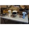 Image 1 : LARGE BOX OF NEW VASES
