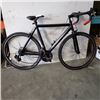 Image 1 : BLACK TREK BIKE
