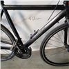 Image 2 : BLACK TREK BIKE