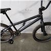 Image 2 : GREY NO BRAND BMX