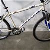 Image 2 : WHITE ROCKY MOUNTIAN BIKE