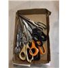 Image 1 : TRAY OF SCISSORS
