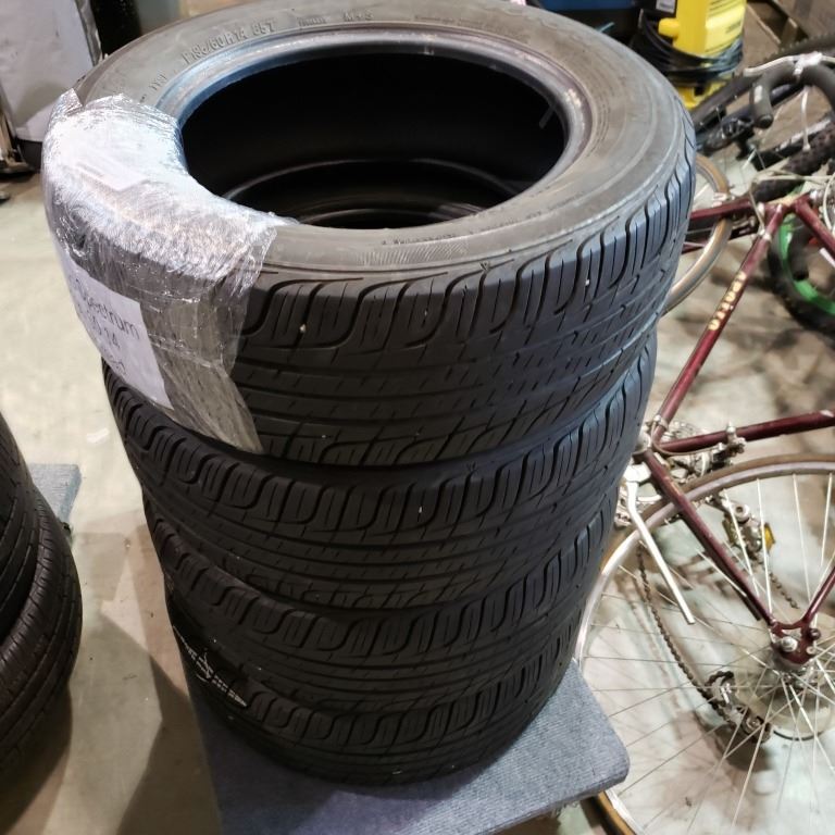 SET OF FOUR TOYO SPECTRUM P195/60 R14 TIRES 60% TREAD - Big Valley Auction