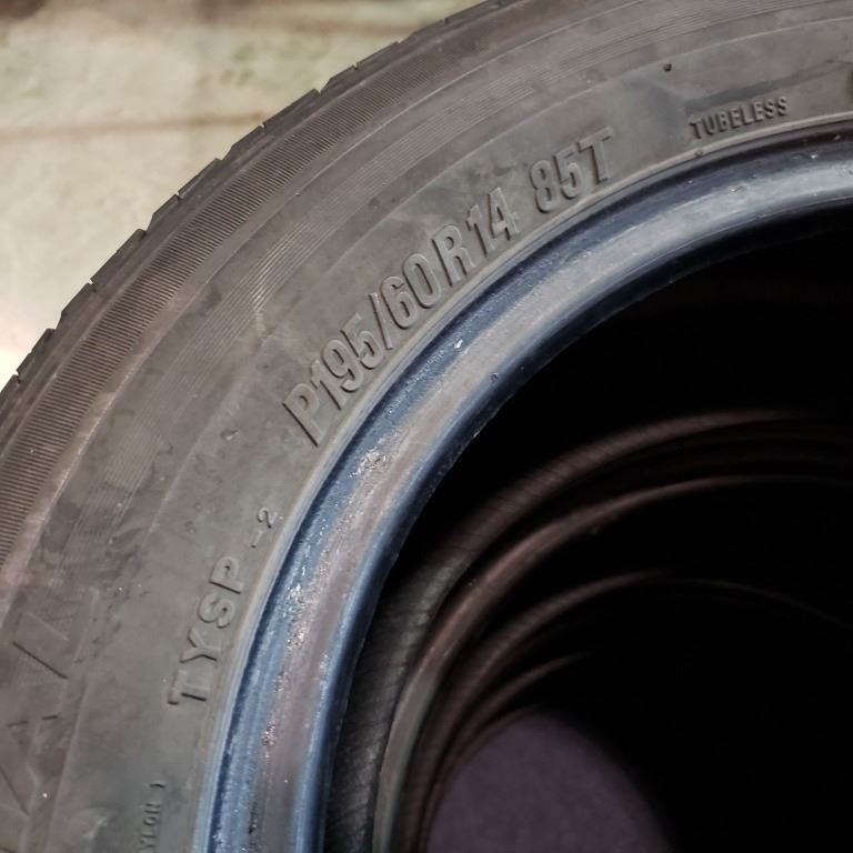 SET OF FOUR TOYO SPECTRUM P195/60 R14 TIRES 60% TREAD