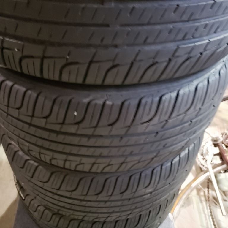 SET OF FOUR TOYO SPECTRUM P195/60 R14 TIRES 60% TREAD