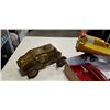 Image 2 : LOT OF VINTAGE TIN TOYS