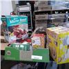 Image 1 : LOT OF IN BOX KITCHEN ITEMS