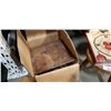 Image 3 : BOX OF WOODEN COLLECTIBLES, STOOL AND CLOCK