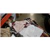 Image 2 : 2 TRAYS OF ANTIQUE LINENS