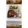 Image 1 : 2 TRAYS OF MINIATURE COLLECTIBLES