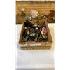Image 1 : BOX OF WATCHES