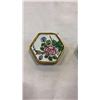 Image 3 : 2 TRAYS OF 925 JEWELLERY
