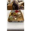 Image 1 : TRAY OF COLLECTIBLE INCLUDING 2 FOIL $100 BILLS