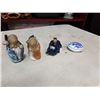Image 1 : 3 EASTERN FIGURES AND LIDDED DISH
