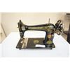 Image 1 : ANTIQUE SINGER SEWING MACHINE