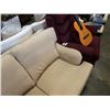 Image 2 : BEIGE SOFA