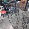 Image 2 : 2 METAL SQUARE PLANT HOLDERS 40" & 27"
