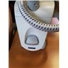 Image 2 : BIONAIRE CLOTHES STEAMER WITH HANGING POLE