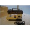 Image 2 : BOWMARK 5700 SEWING MACHINE W/ MANUAL